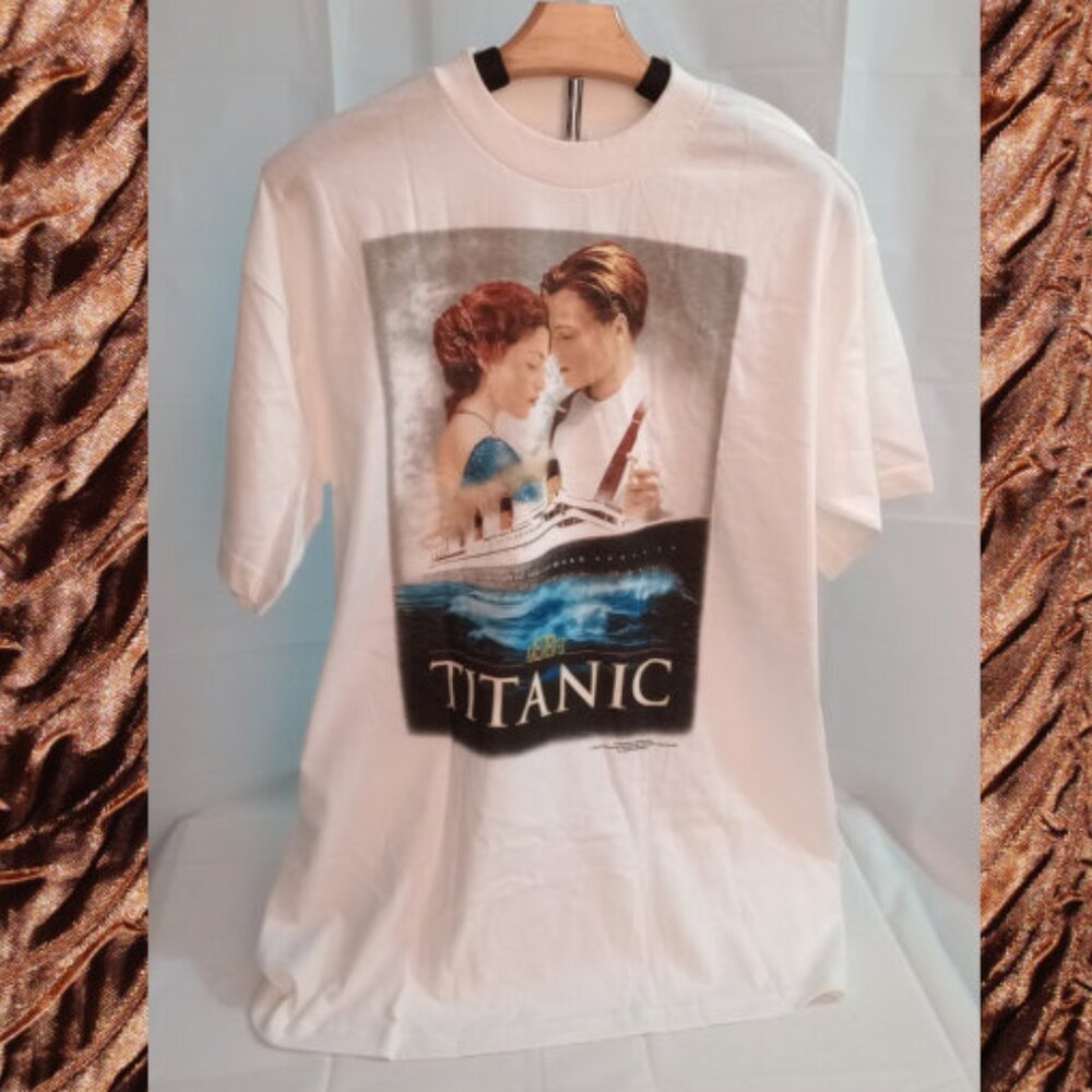 Titanic Movie Tshirt (from 1998)